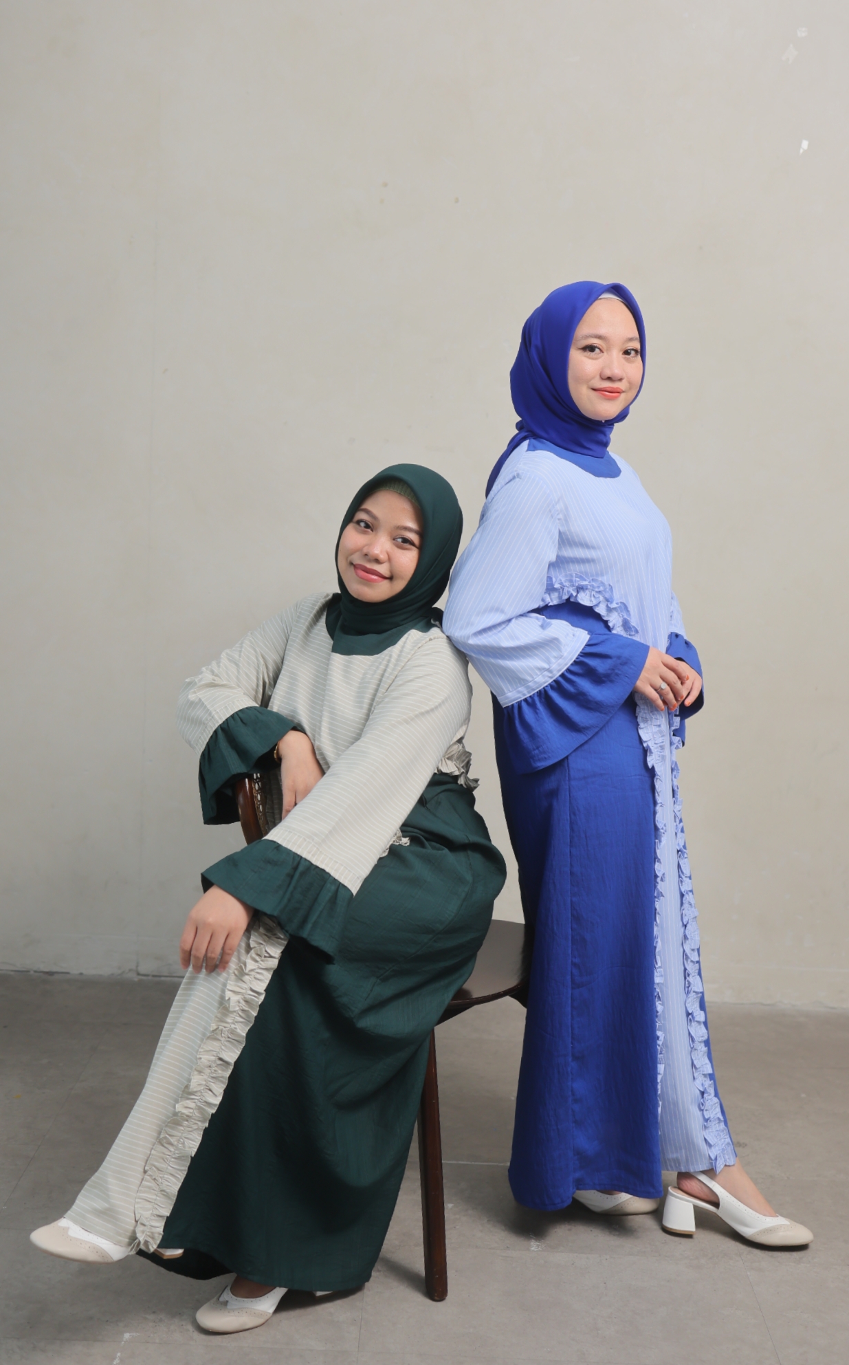 Ayla Ruffle Abaya Royal Blue